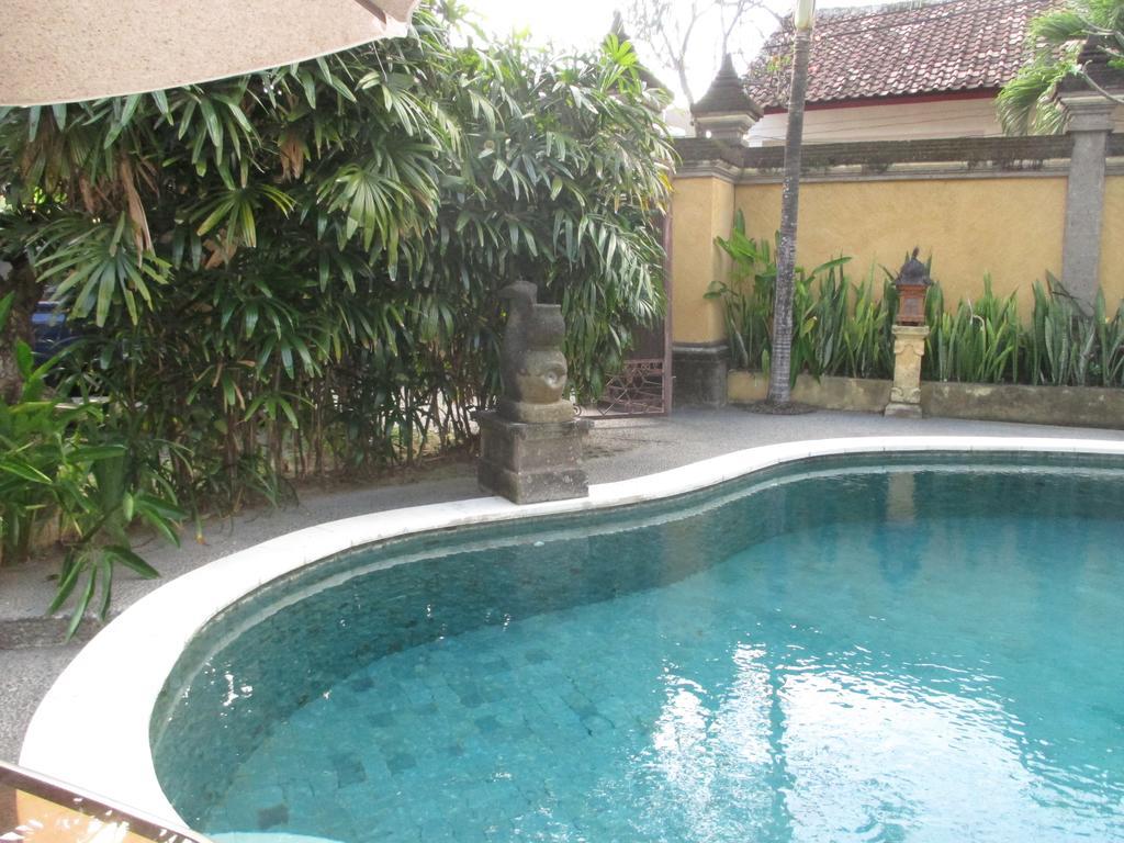 Yuli Bungalows Kuta Lombok Exterior foto